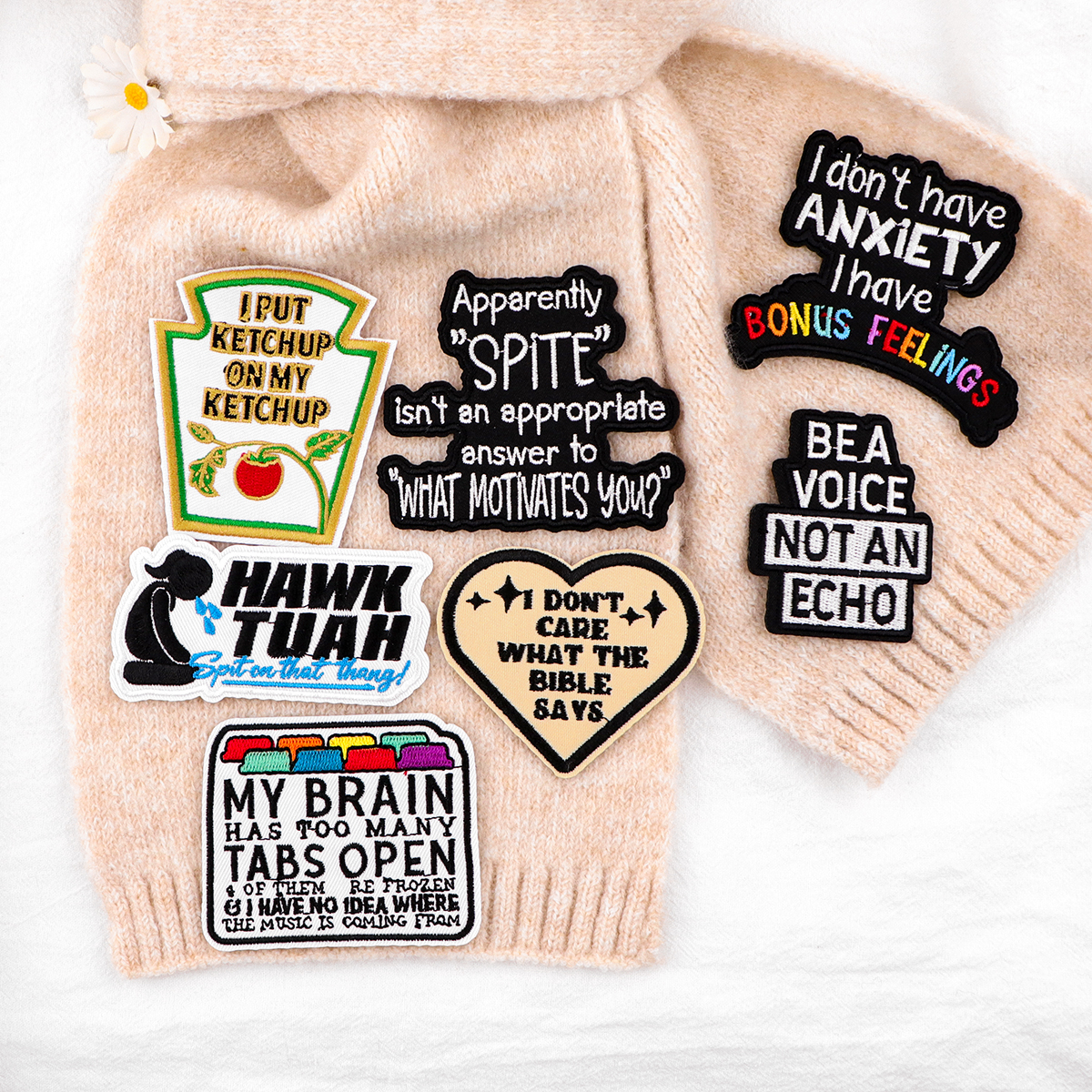 Anime Elf Girl Badge Cartoon A - Anime Cosplay Quotes 评论和价格